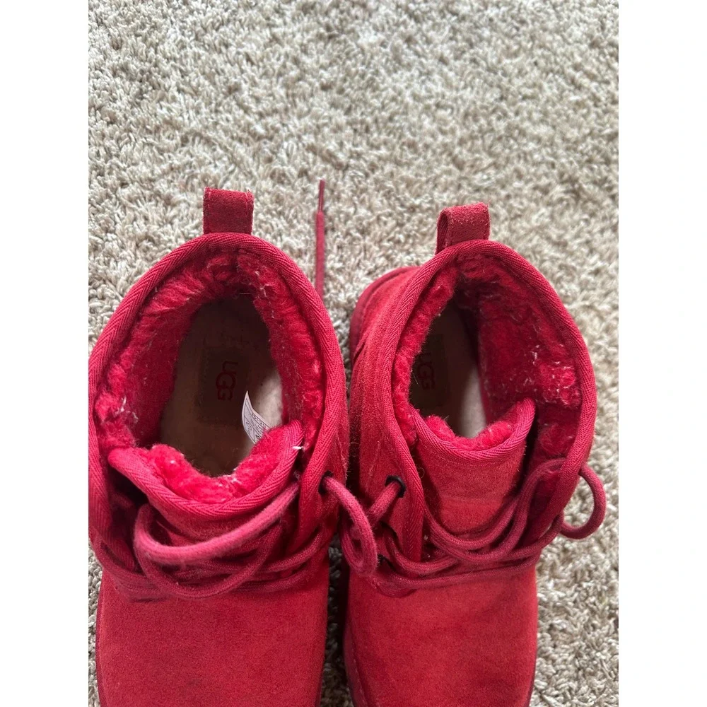 UGG some minor