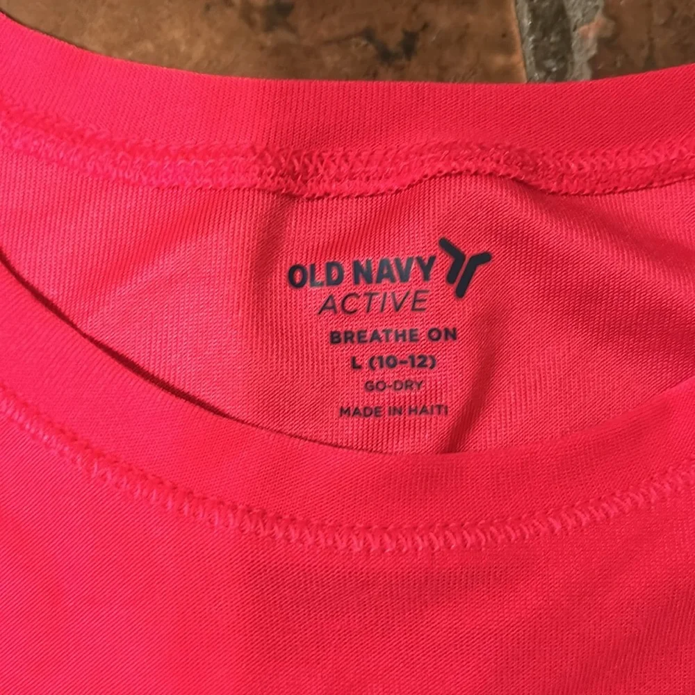 Old Navy Active girls shirt