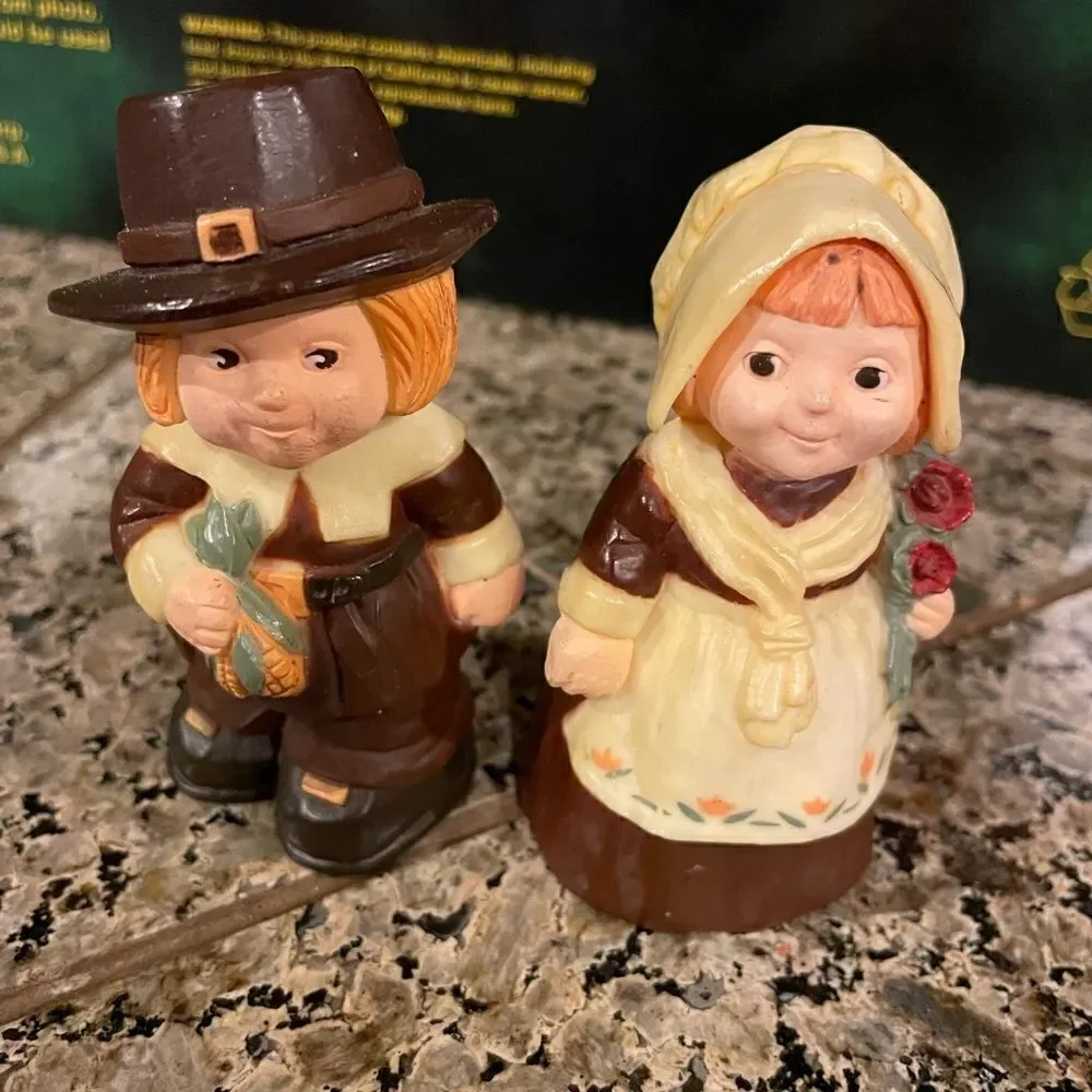 Hallmark Cards Vintage Pilgrim Salt and Pepper Shakers