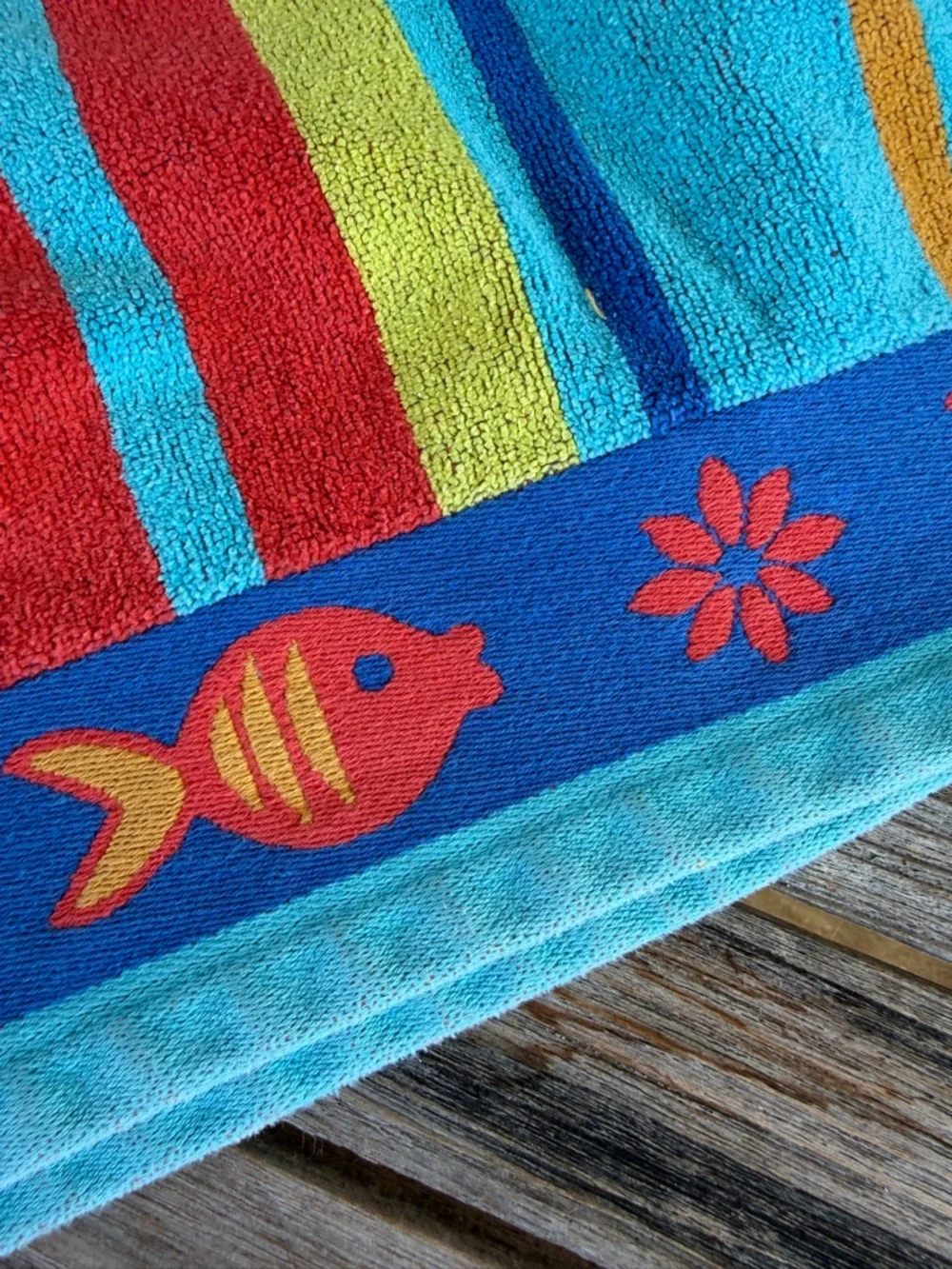The Painted Beach Surfboard Stripe Beach Towel 100% Cotton Colorful 38x66 FLAWS