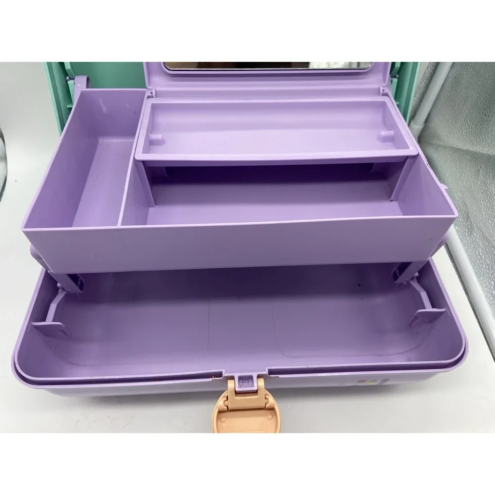 Caboodles pretty petite