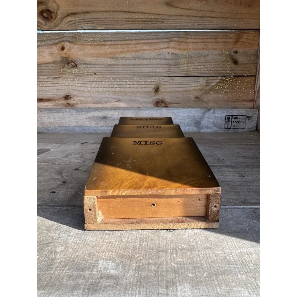 The Unbranded Brand vintage wooden
