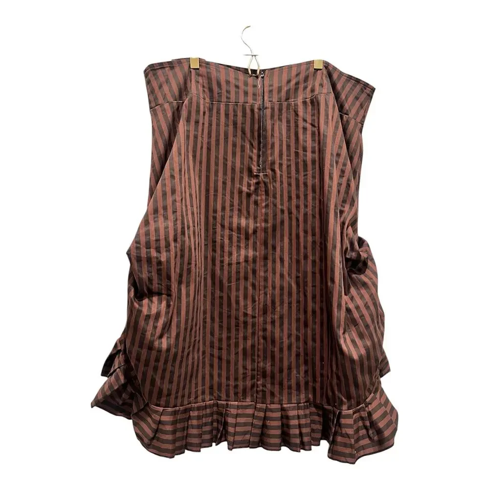 Vintage dramatic brown