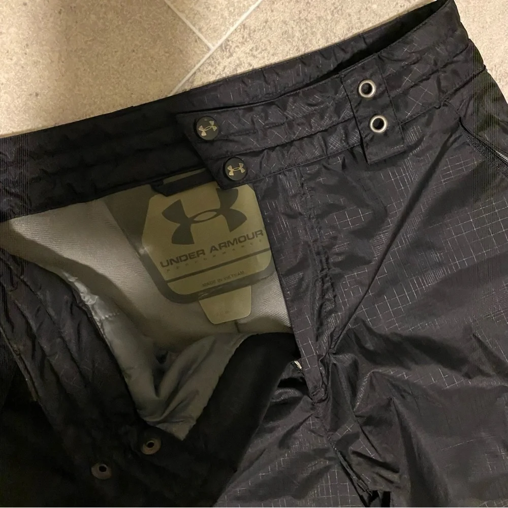 Under Armour unisex under
