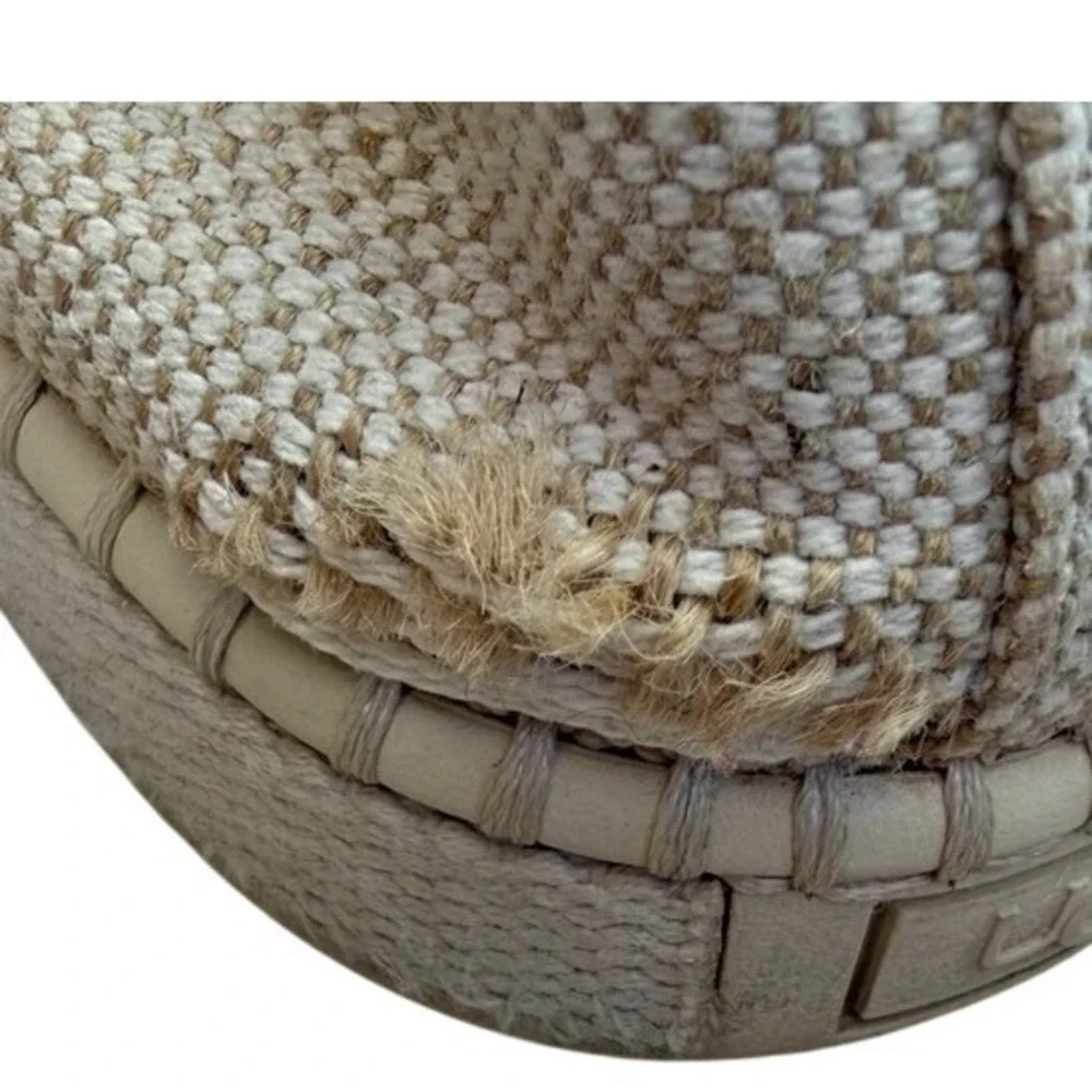 UGG women canvas