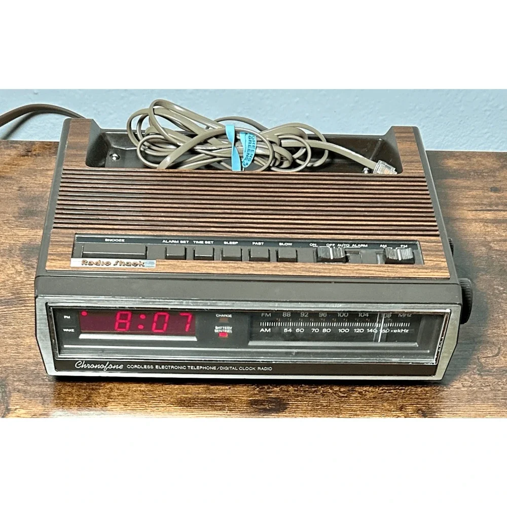 Radio Shack vintage radio