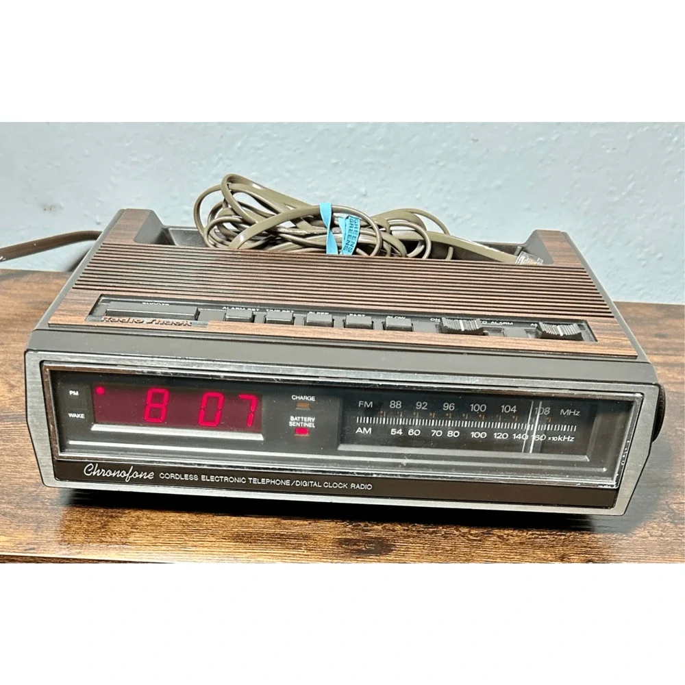 Radio Shack vintage radio