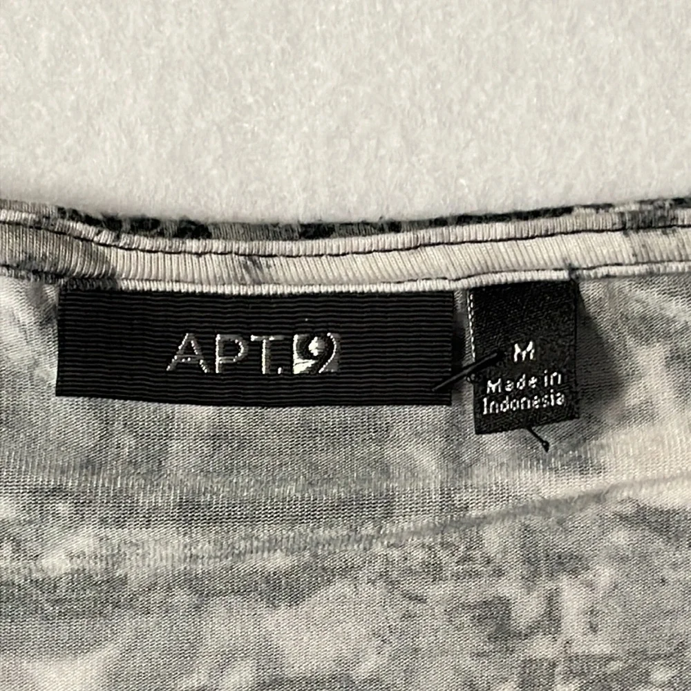 Apt. 9 white black