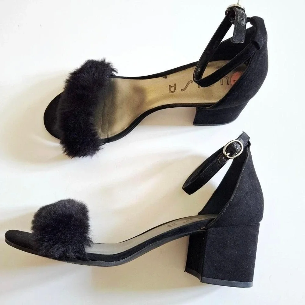 Unisa Black faux fur block heels sandals 8.5/9 y2kstyle goth whimsygoth‎ fairy