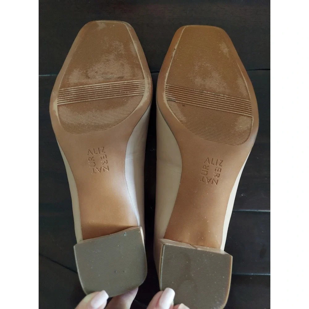 Naturalizer karina square