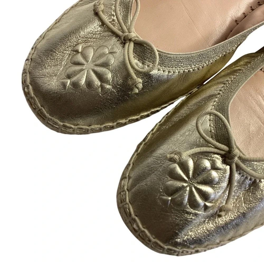 Kate‎ Spade Clubhouse Gold Espadrille Flats Flower Detail Slip On Shoes Size 9