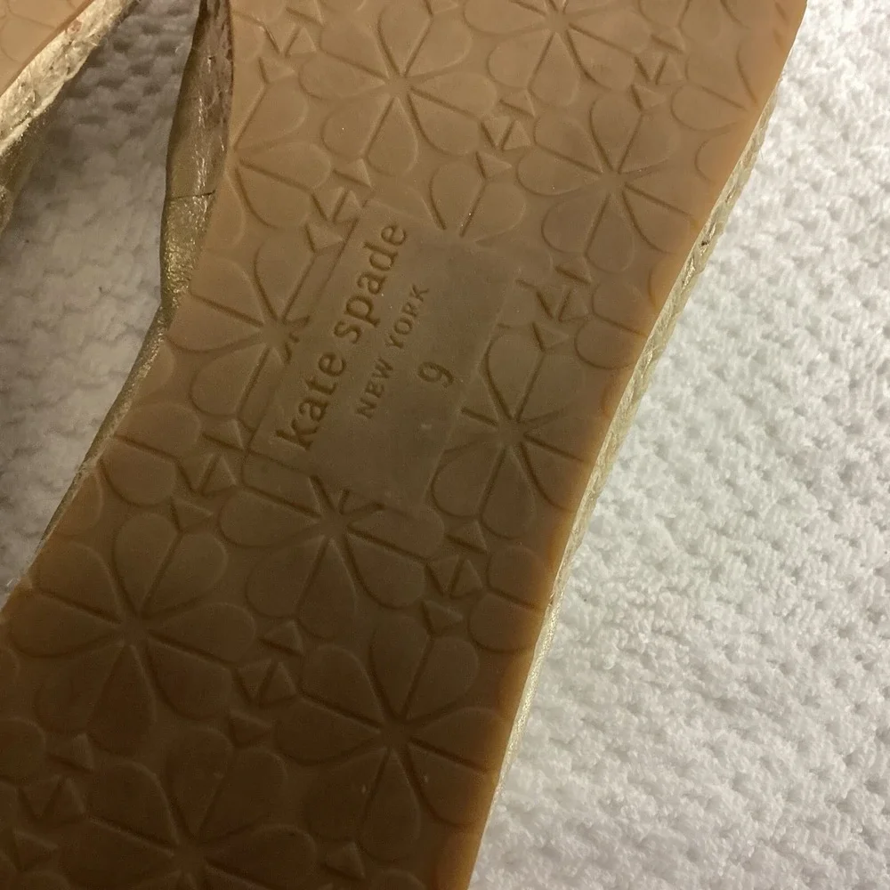 kate spade chic comfortable