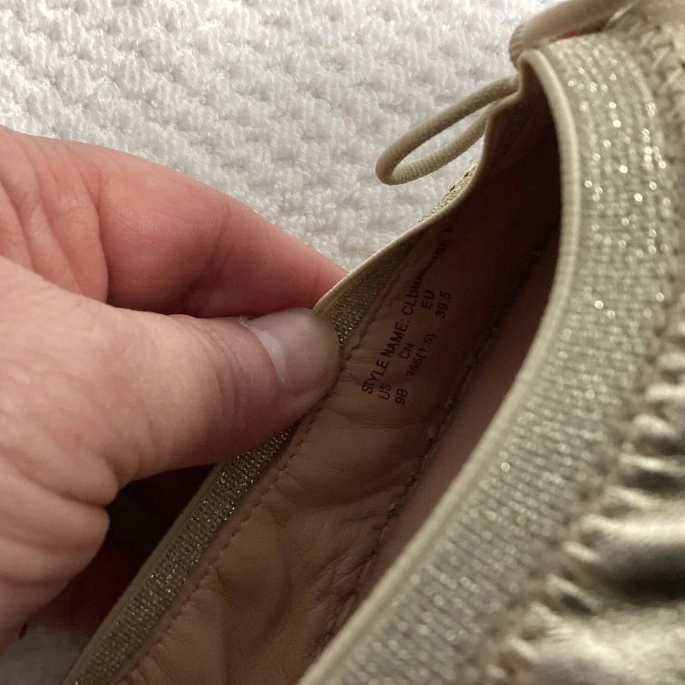 kate spade chic comfortable