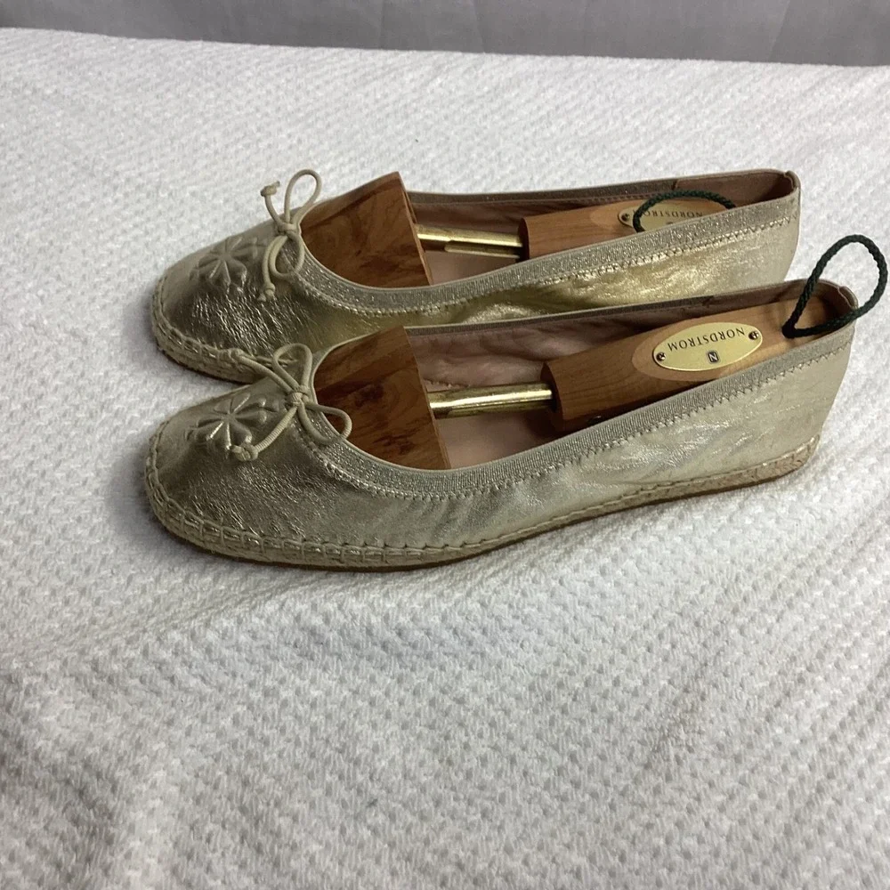 kate spade chic comfortable