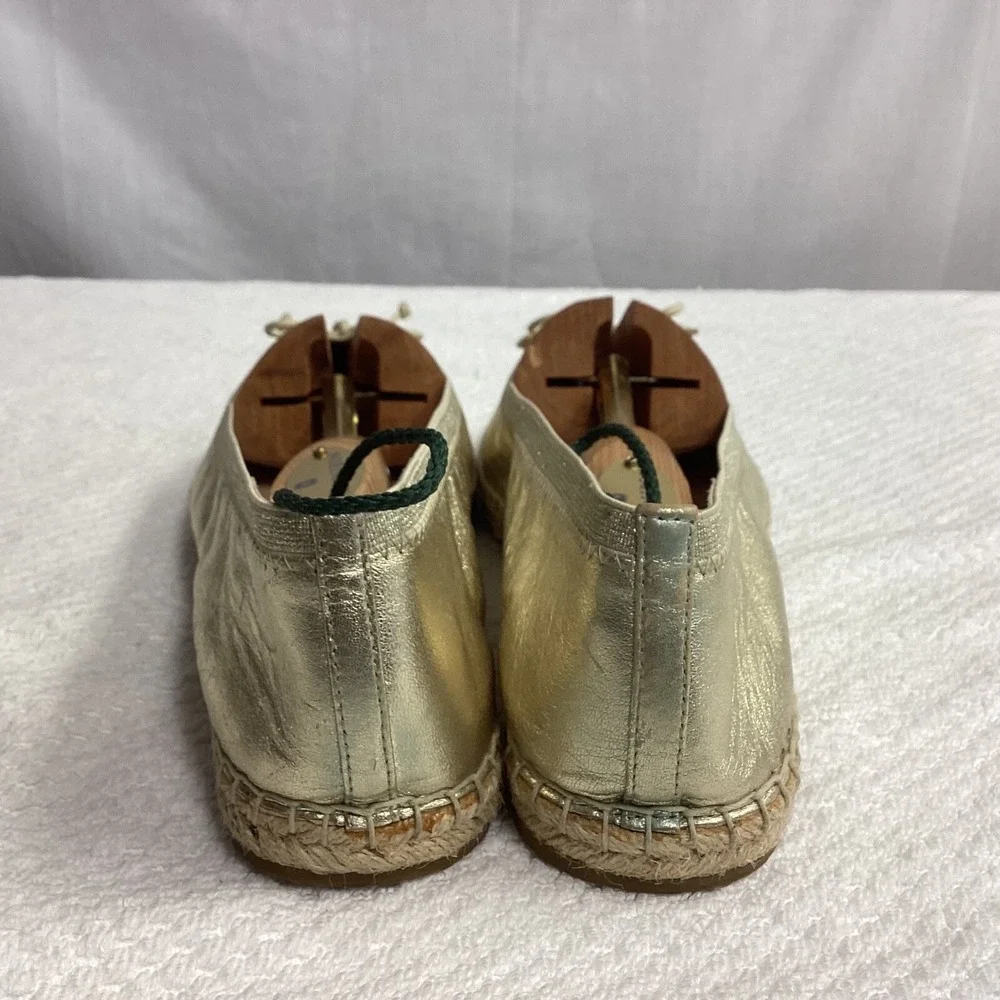 kate spade chic comfortable