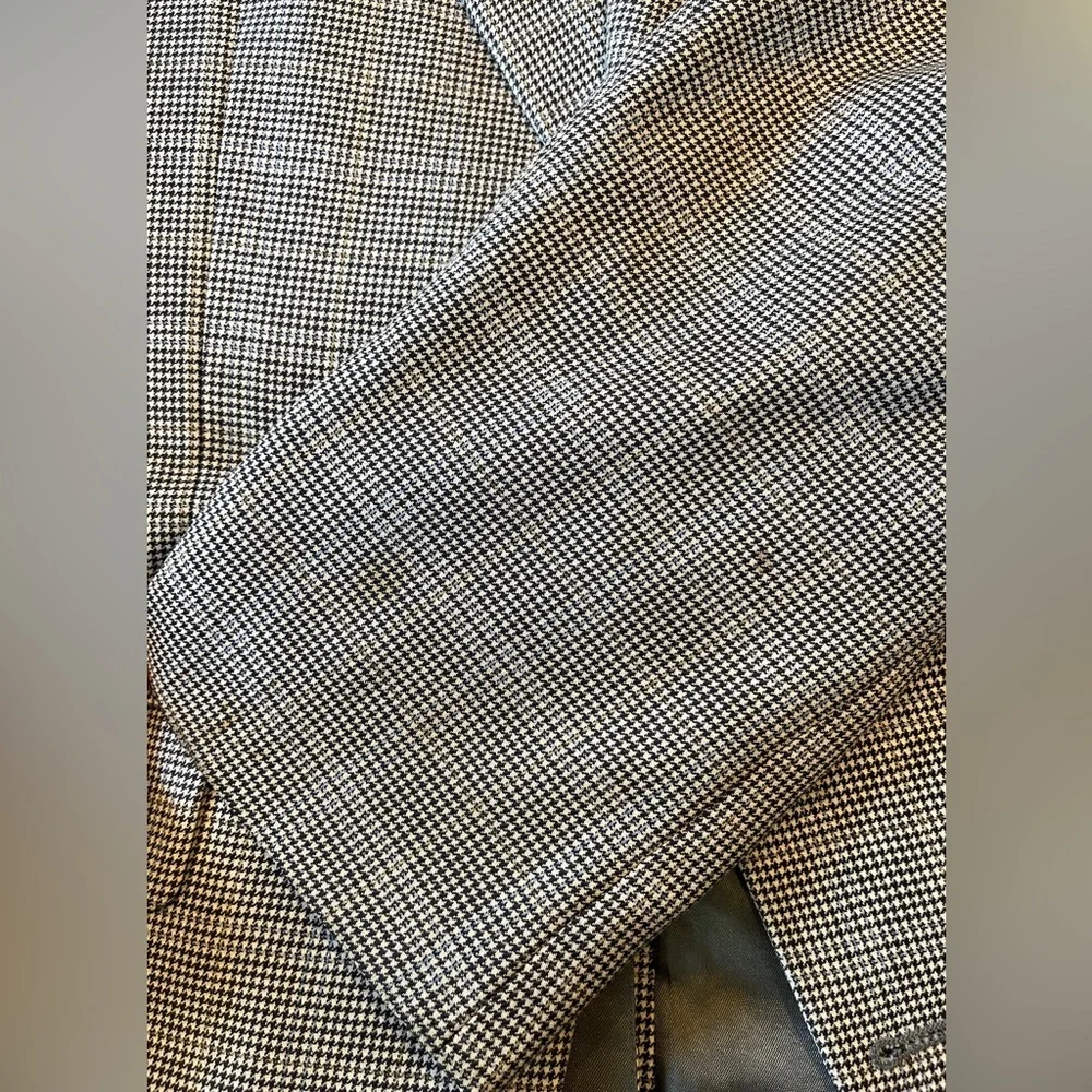 Burberry reposhing this