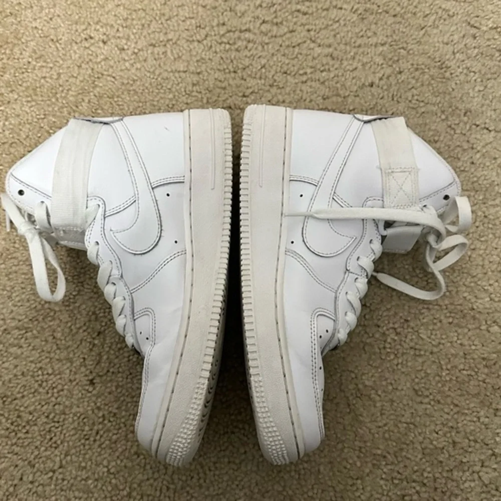 Nike Air Force 1 High '07 Men's Hightop Sneakers Shoe Size 7.5 VGUC‎