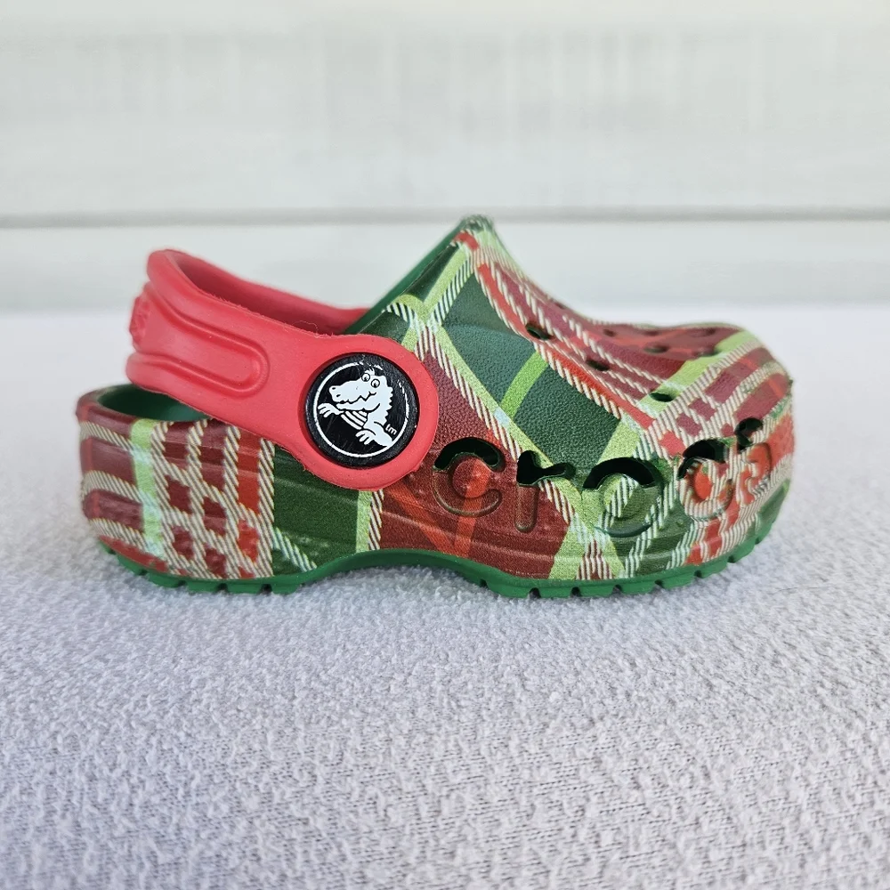 CROCS baya holiday