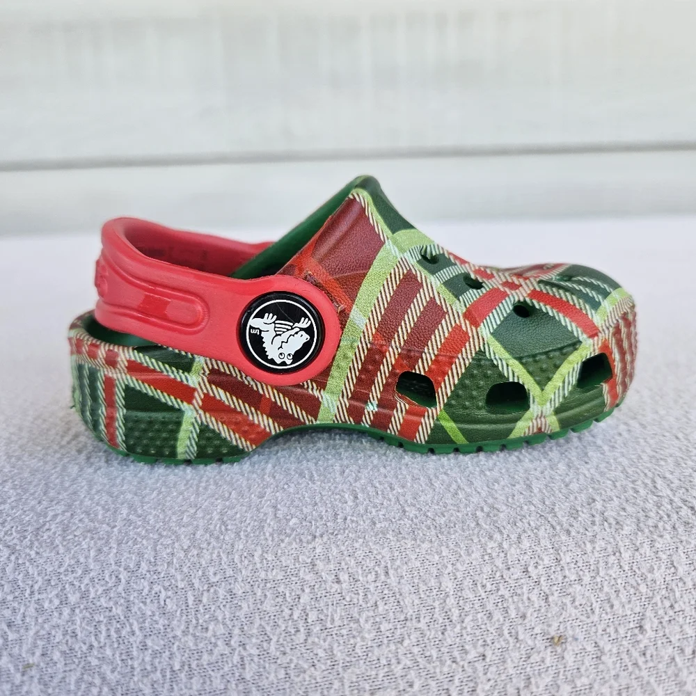 CROCS baya holiday