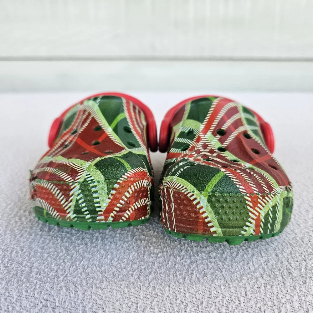 CROCS baya holiday