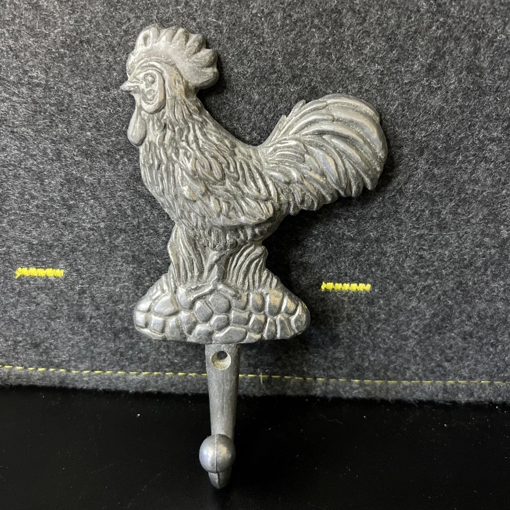 Vintage Cast‎ Metal Rooster Wall Hook. Medium Duty.  6.75