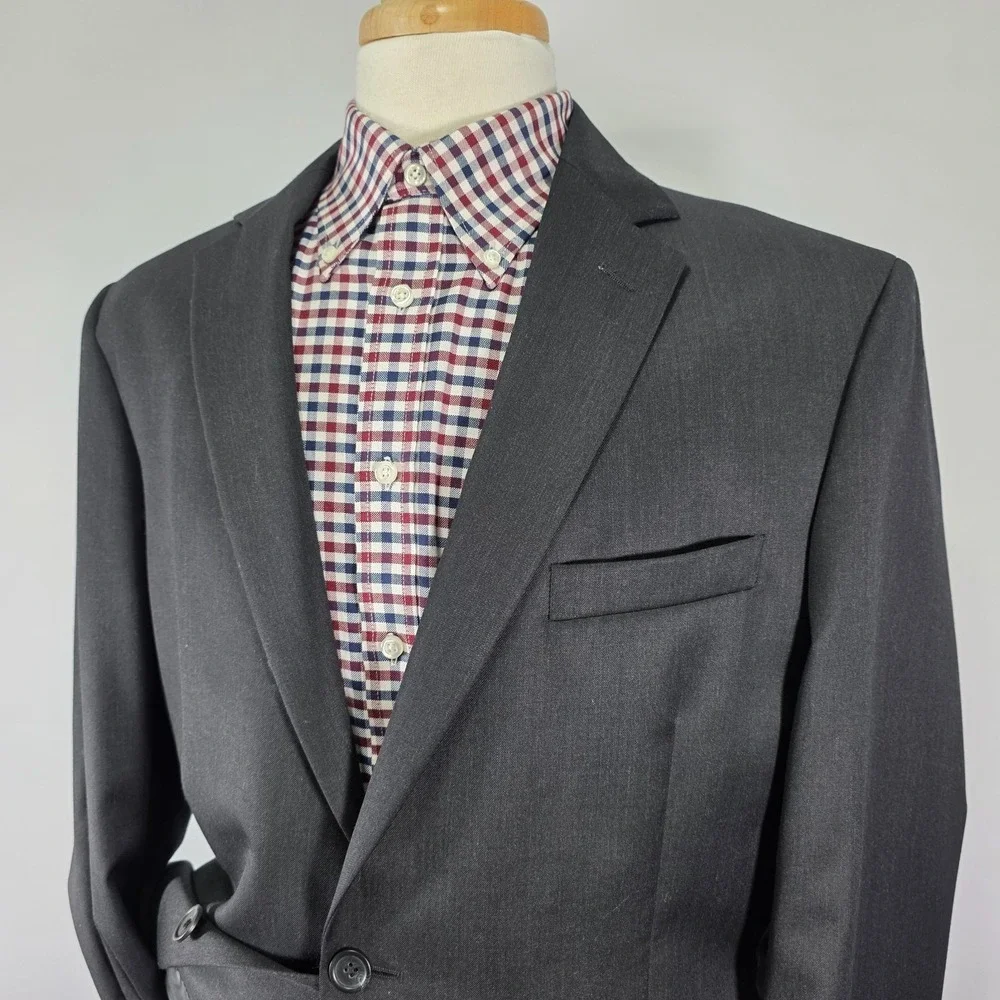 Pronto Uomo before completing