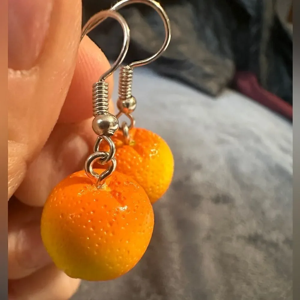 N/A orange women
