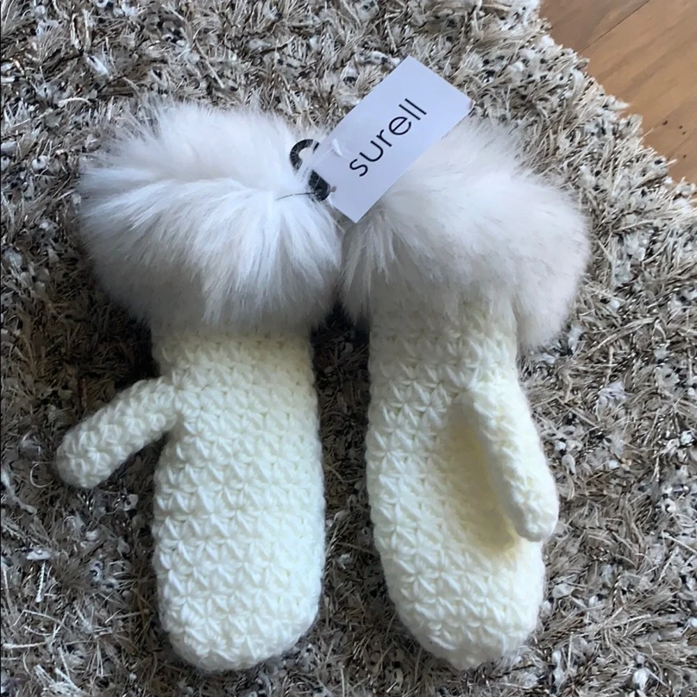 Surrell handmade‎ starfish knit faux fur mittens