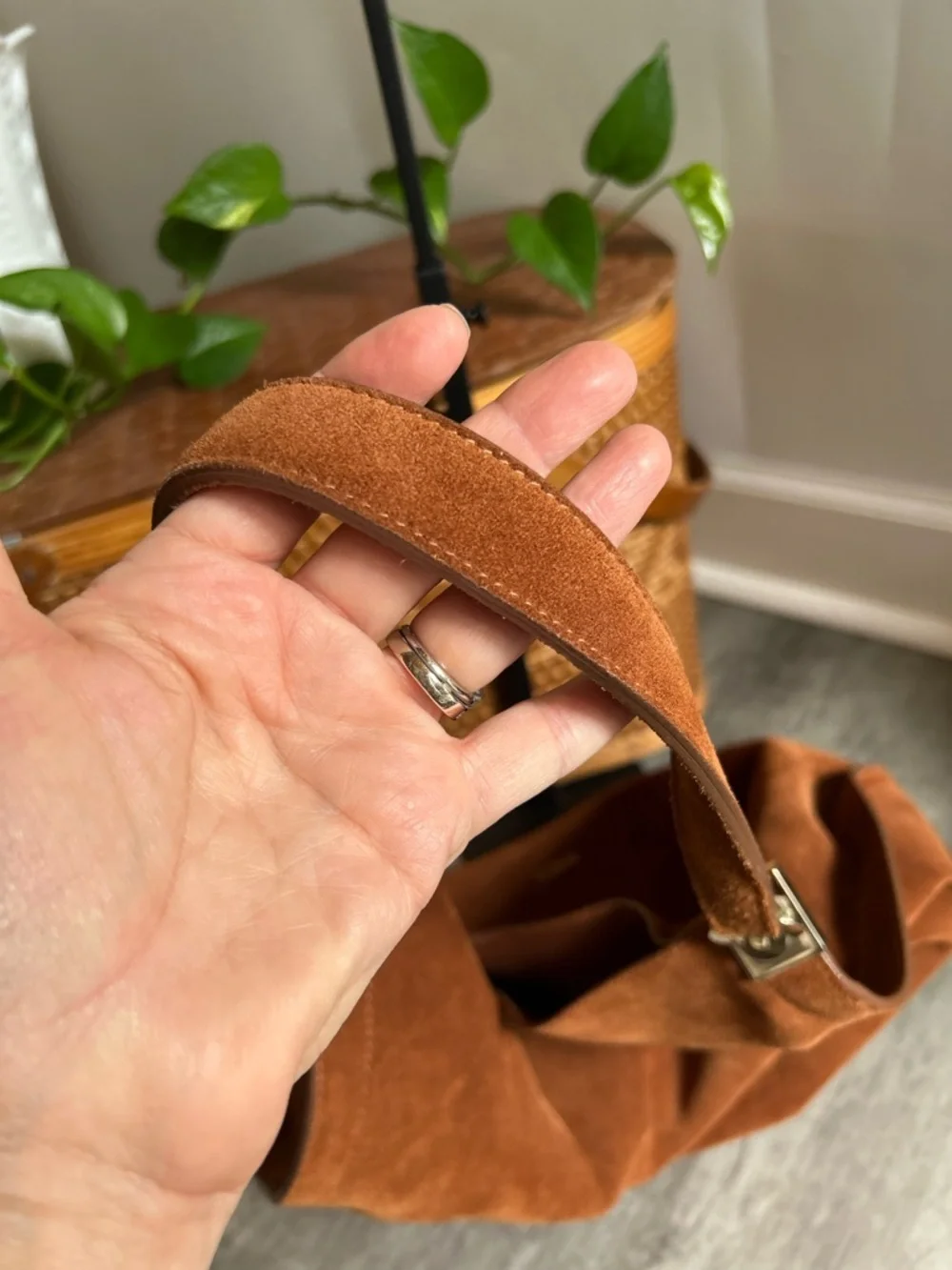 Furla minerva suede