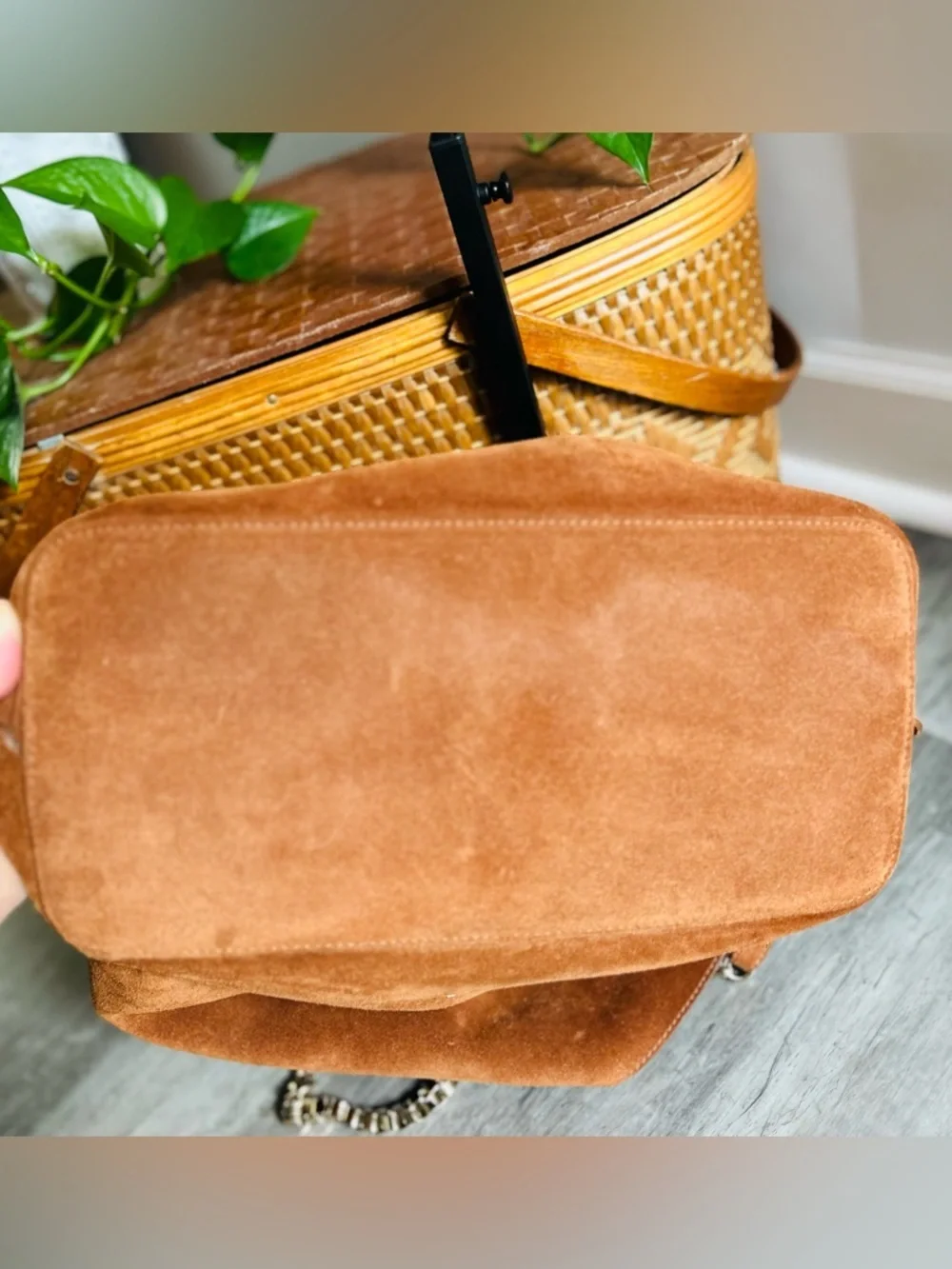 Furla minerva suede