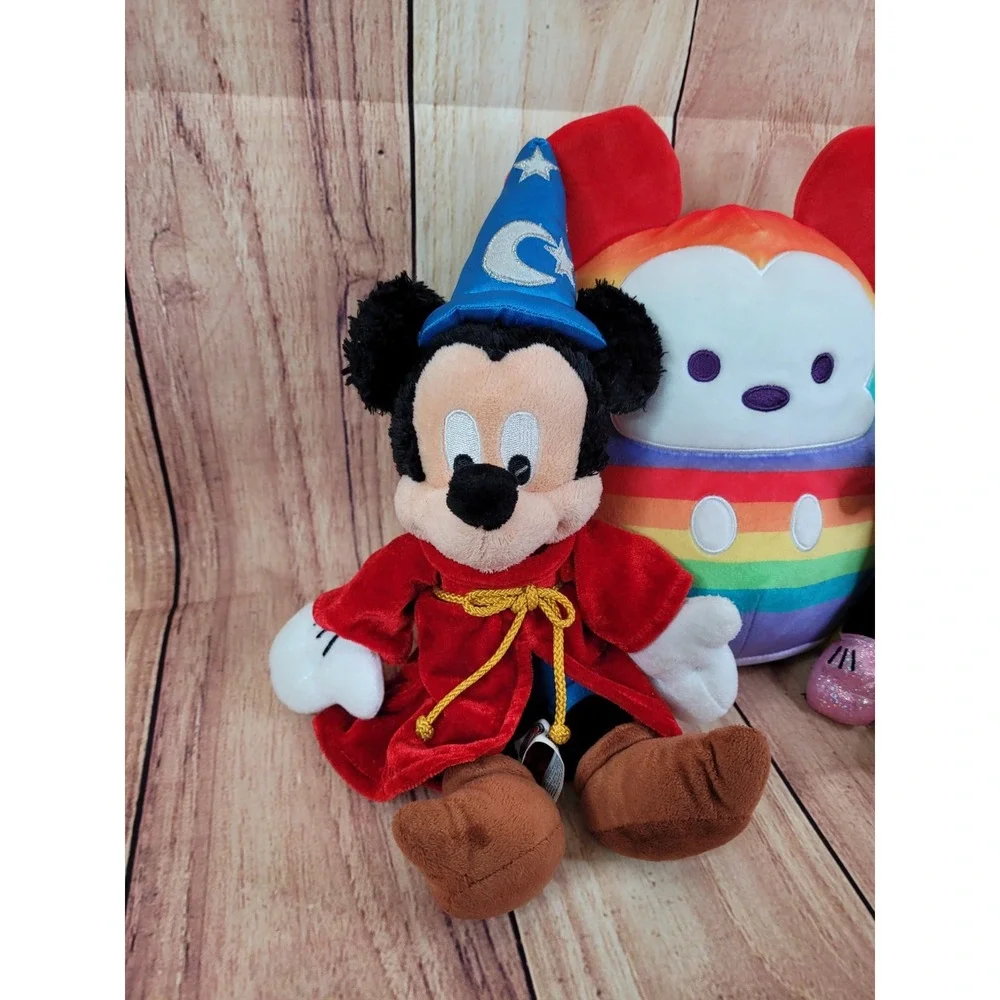 Disney lot mickey