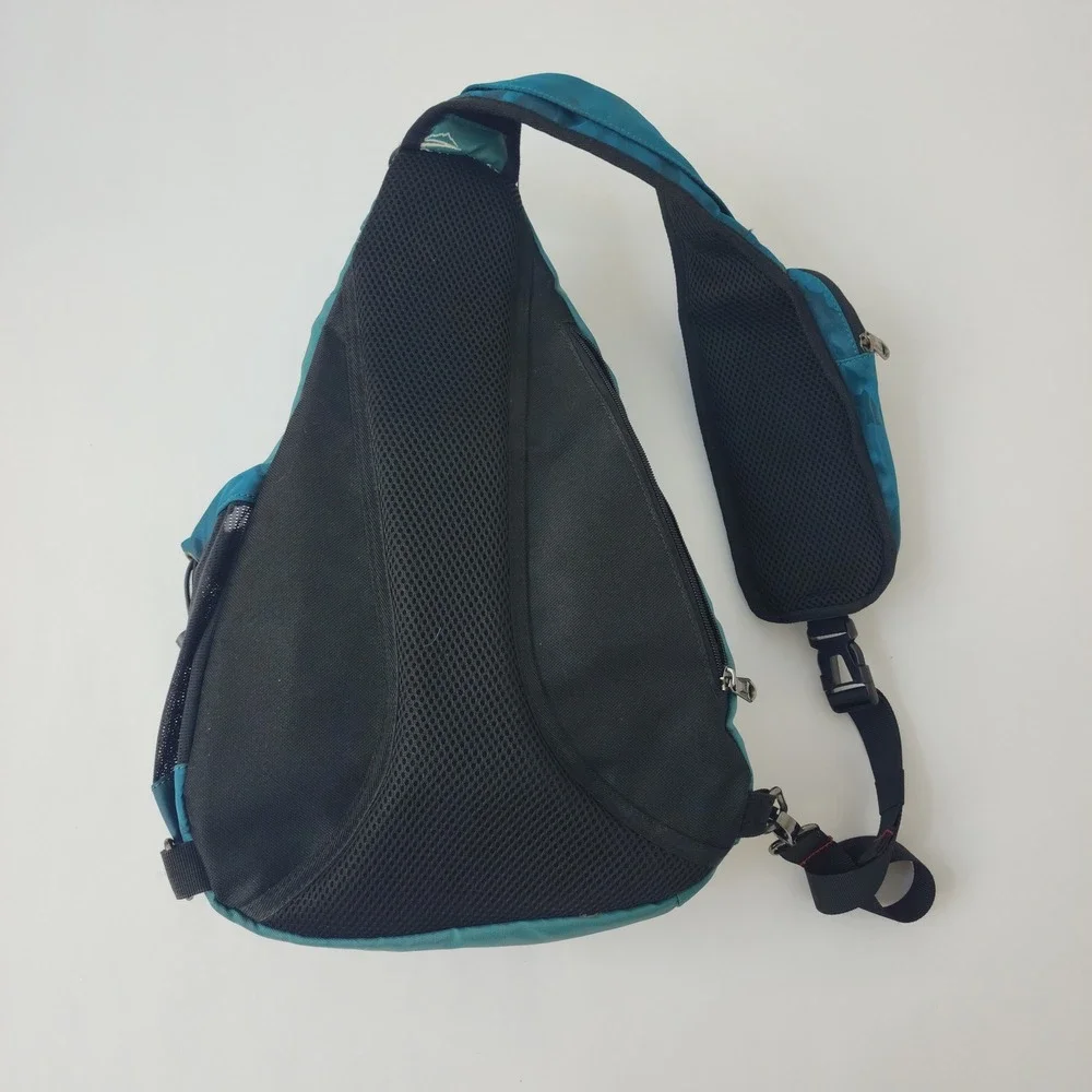 OutdoorMaster backpack vibrant