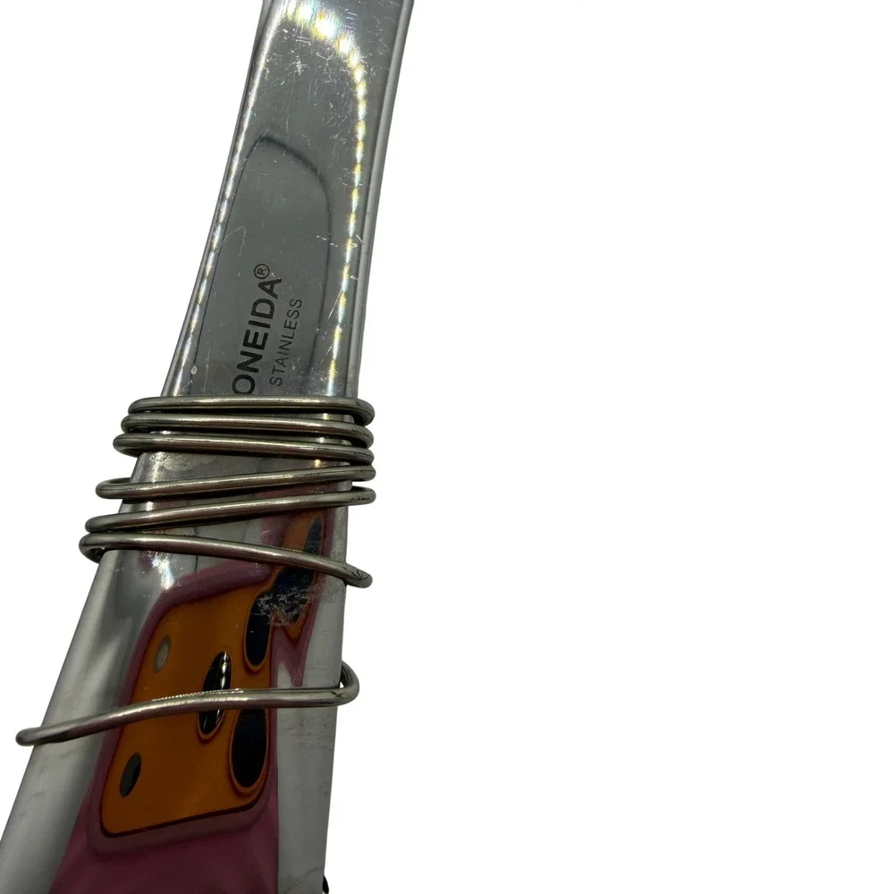 Oneida unique piece