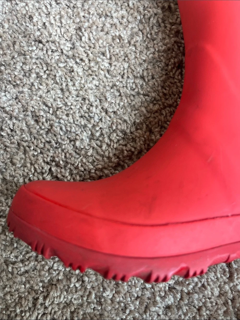 Mini Boden bright red