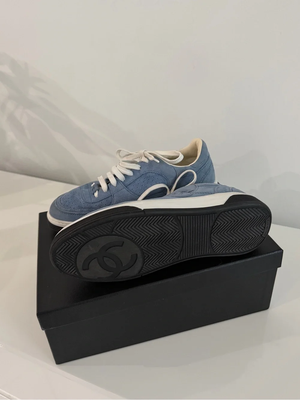 CHANEL cushioned cc interior