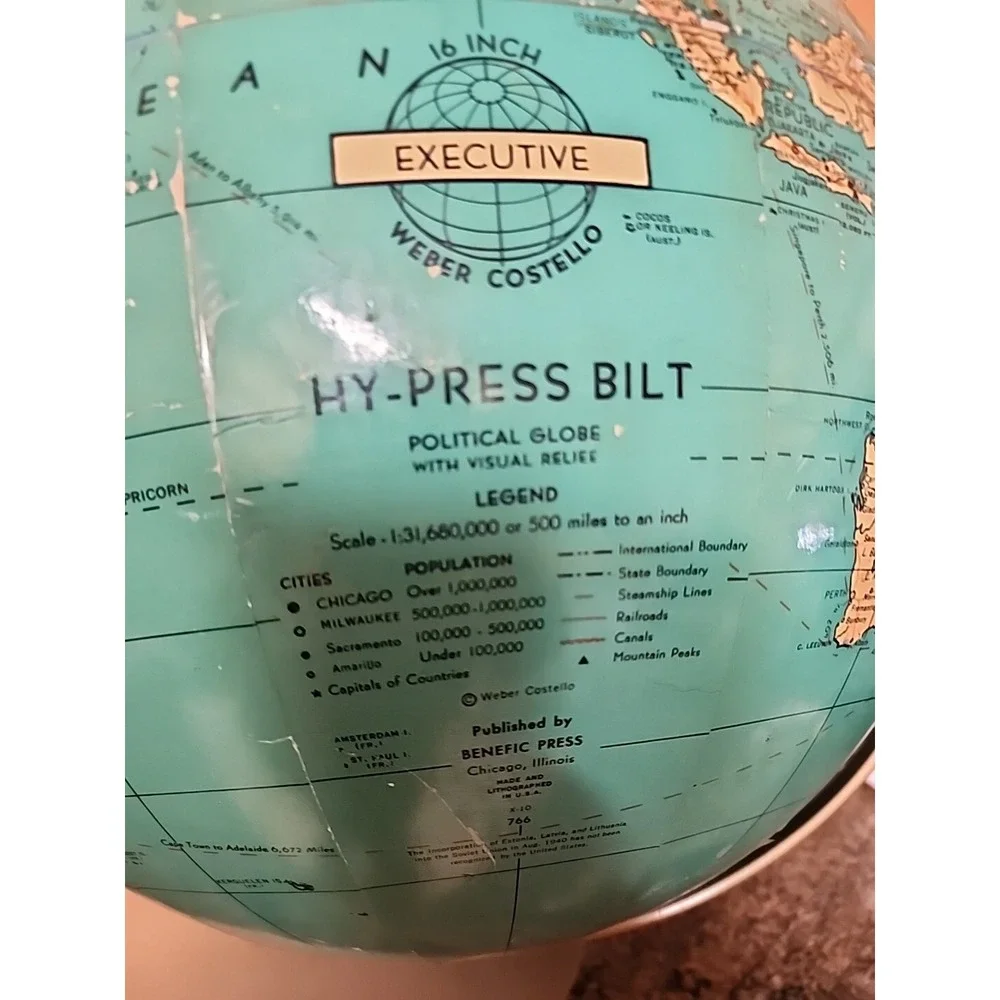 N/A vintage globe