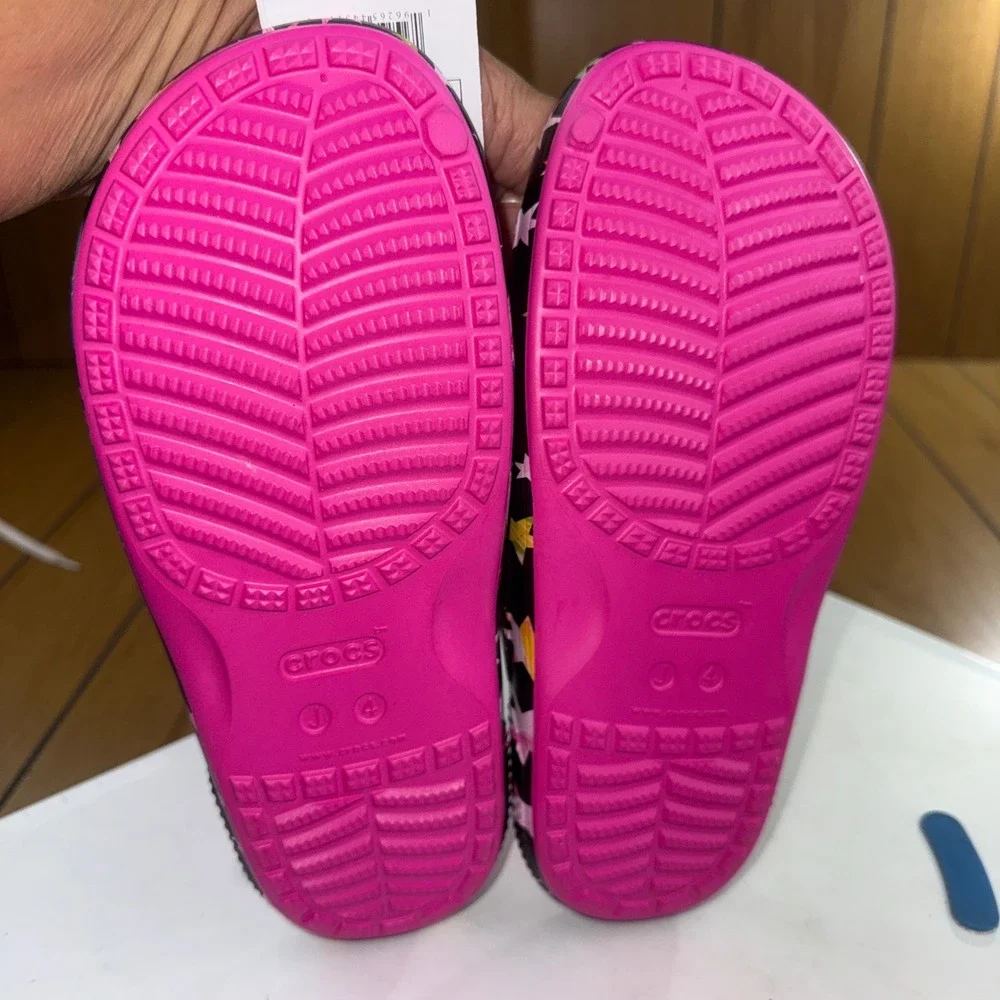 CROCS that ports
