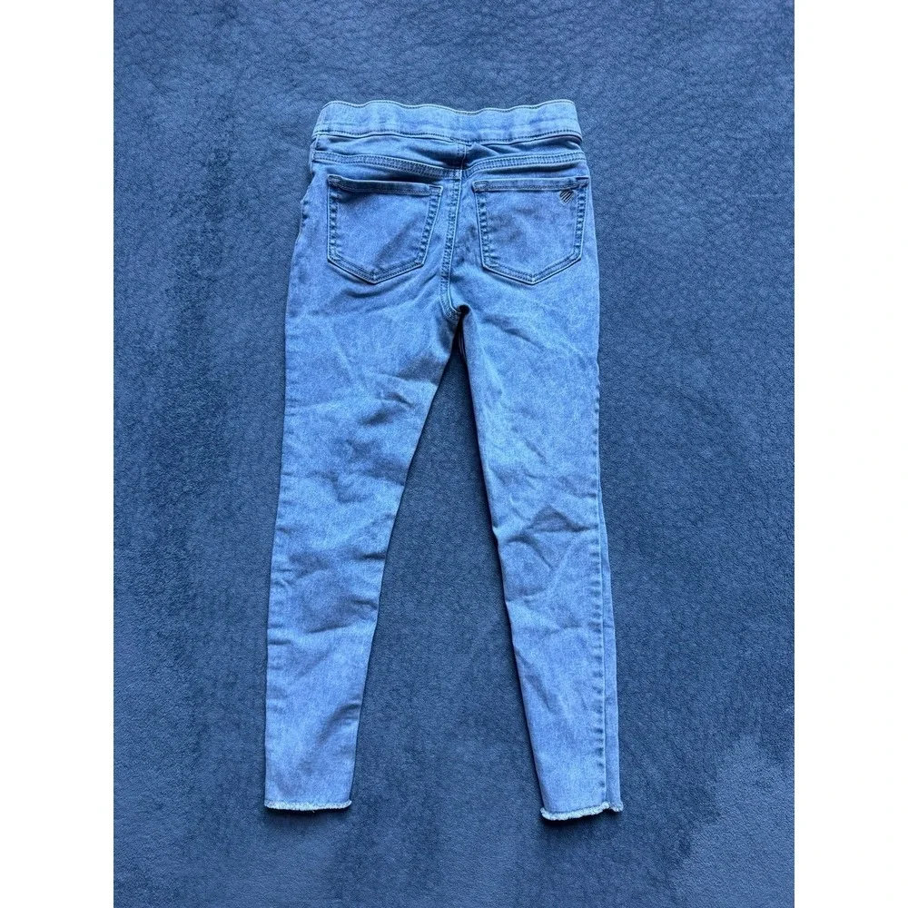 Justice jeans feature