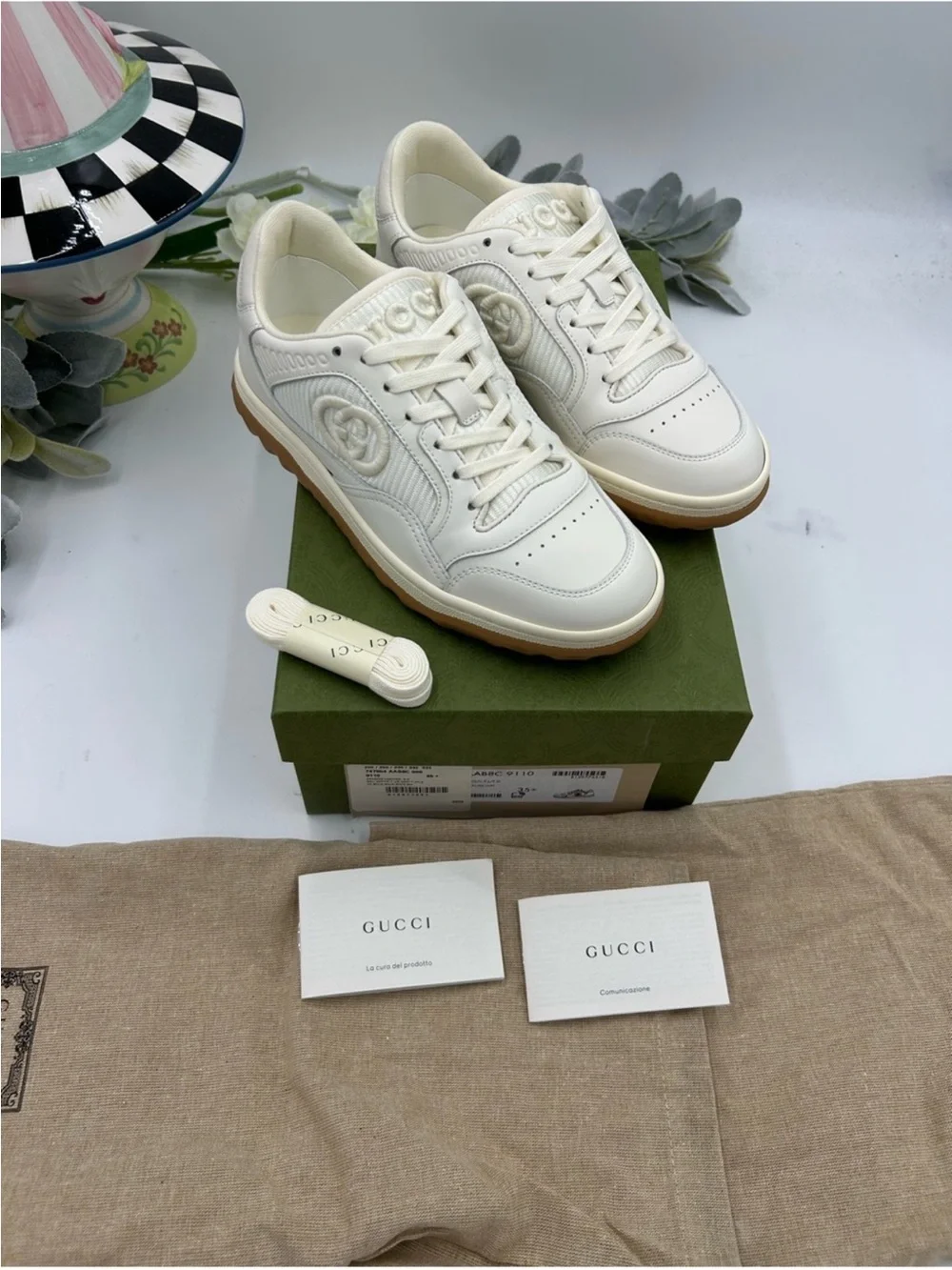 Gucci leather sneakers