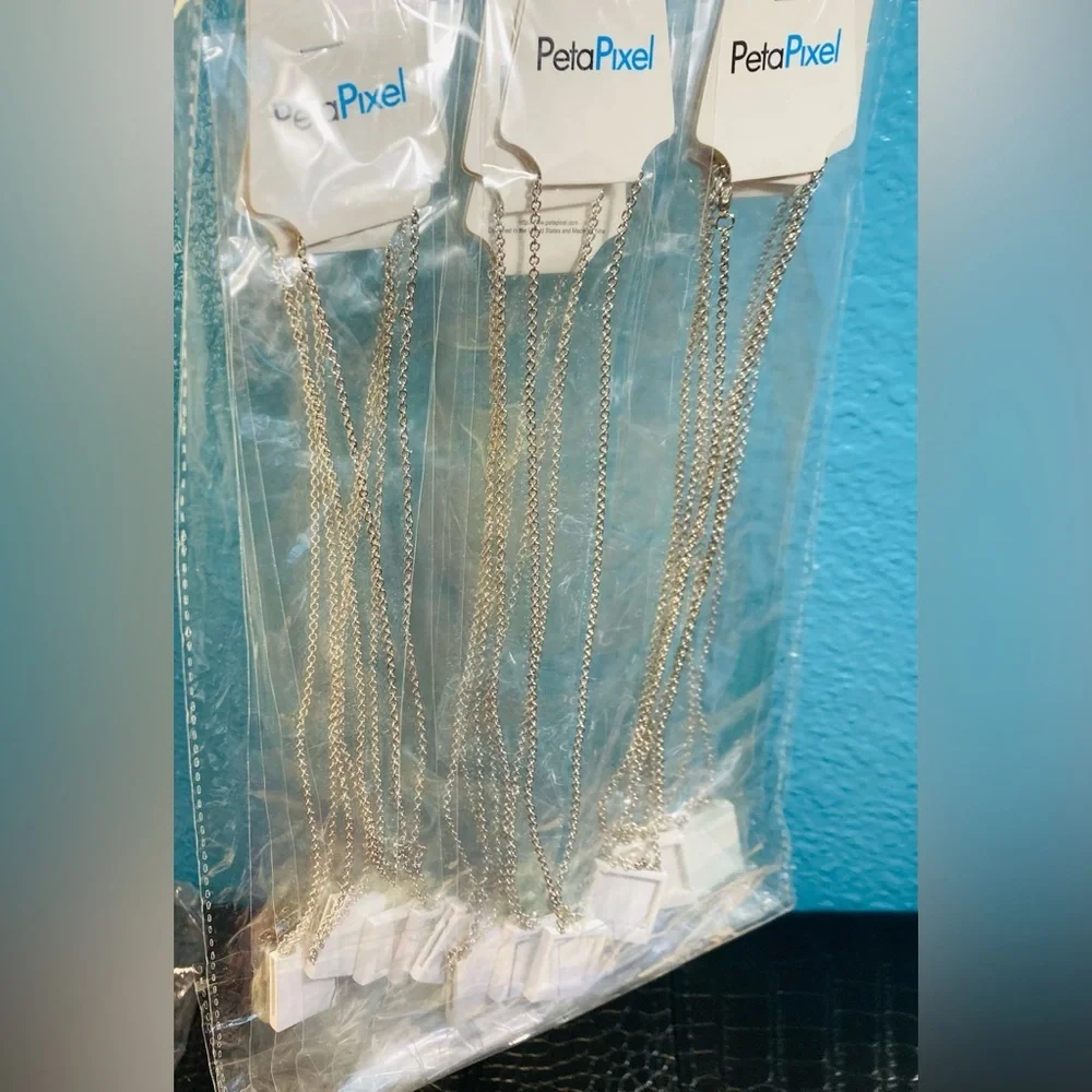 Petapixel 132 necklaces