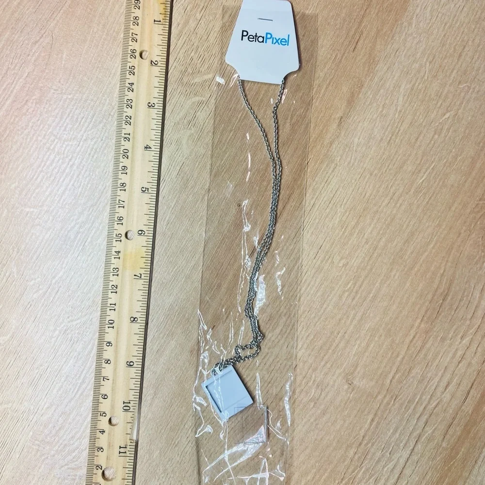 Petapixel 132 necklaces