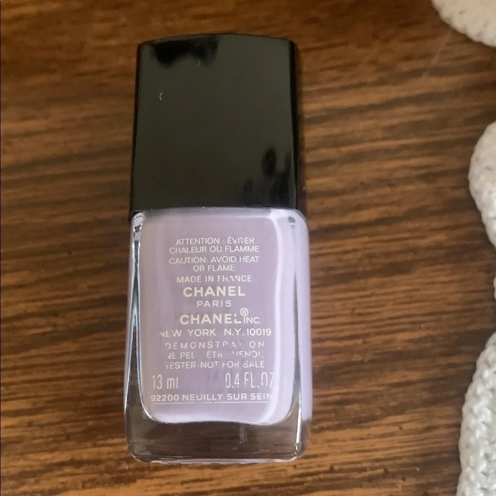 CHANEL new polish