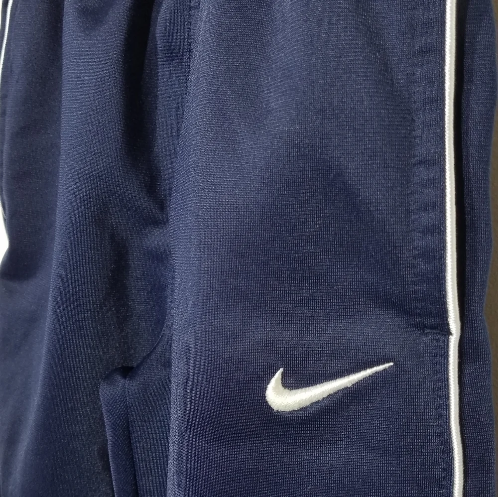 Nike side pockets