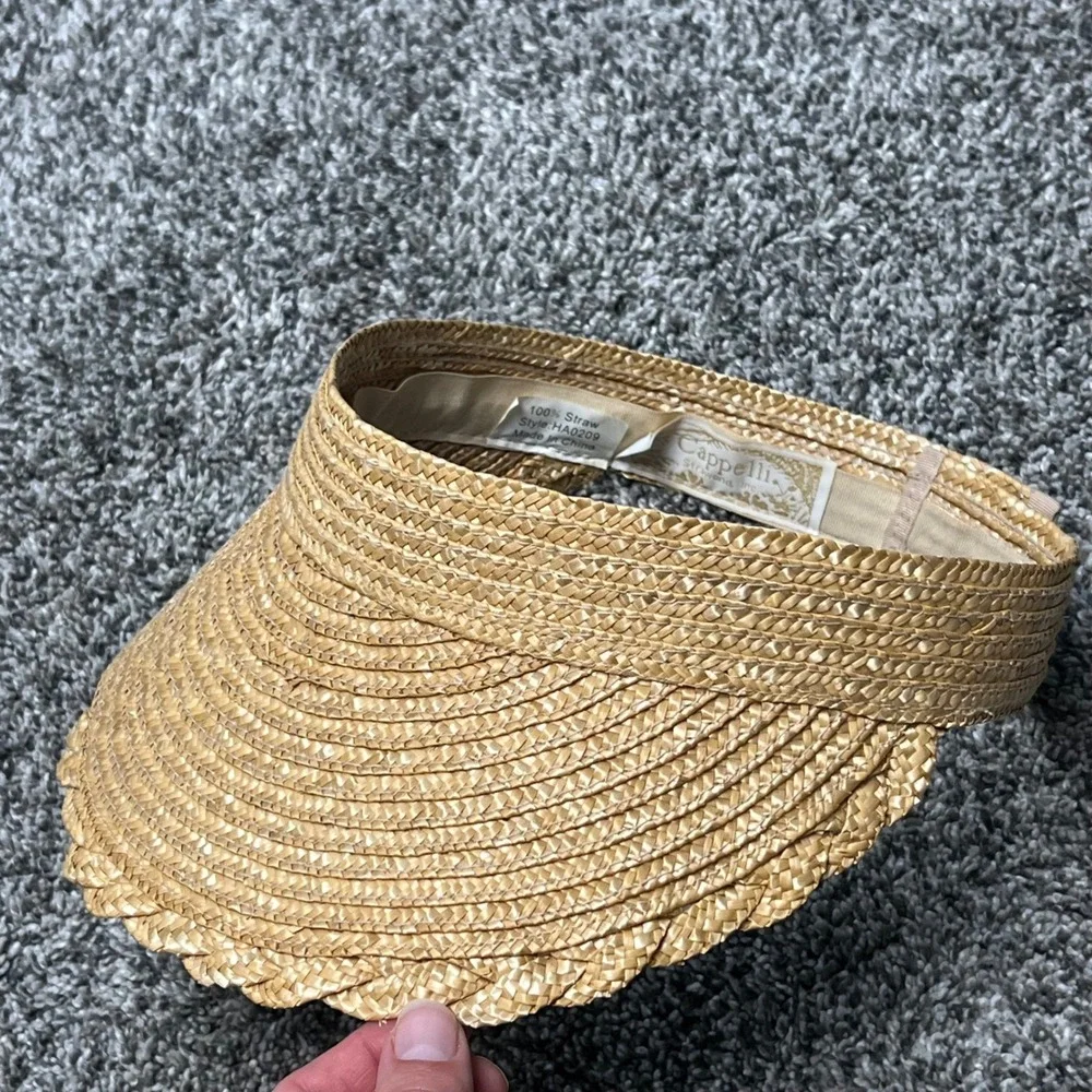 Cappelli Straworld provides sunny edge