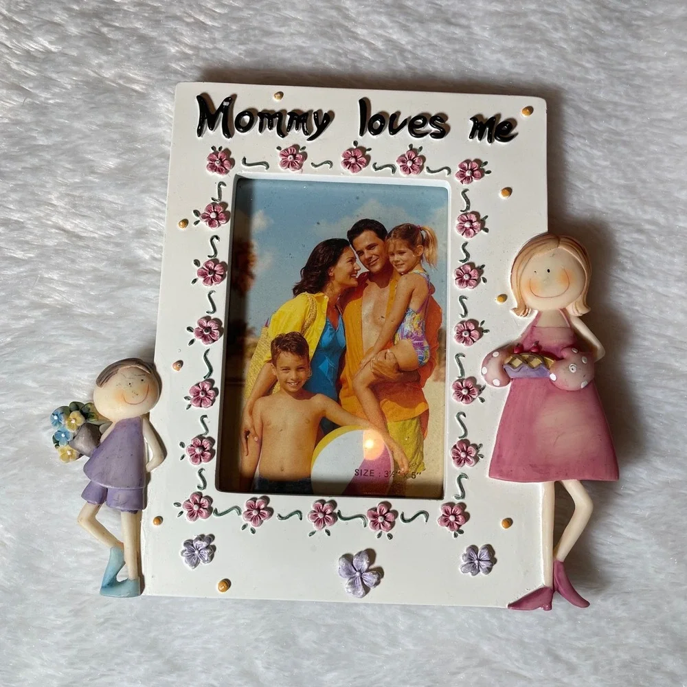Mommy Loves Me Hand Painted 3D Ceramic Floral Picture Frame 3.5x5 Cotagecore