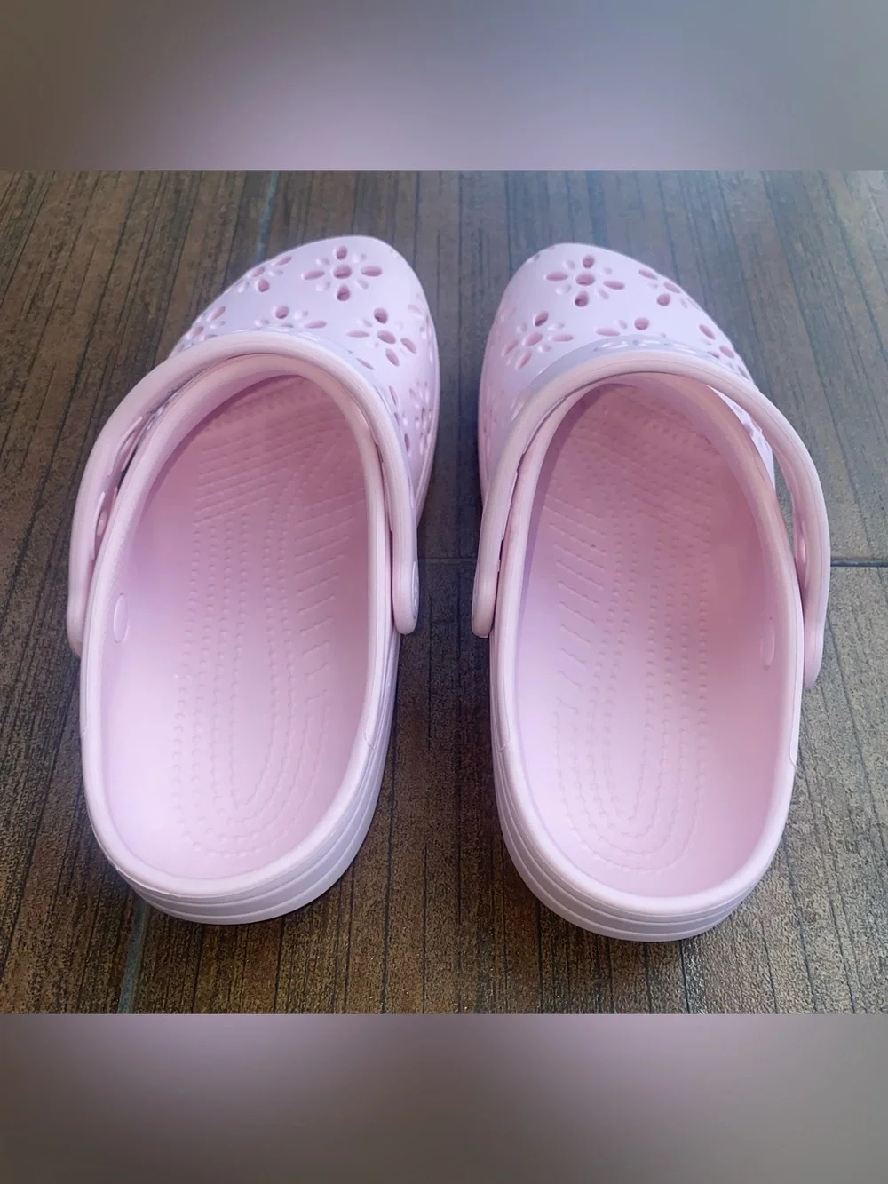 CROCS lightweight easy