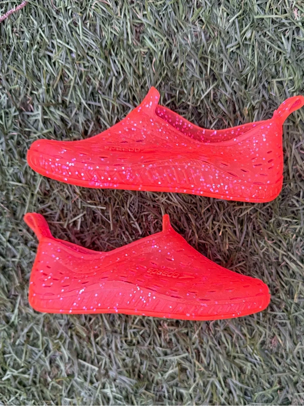 Speedo water shoes