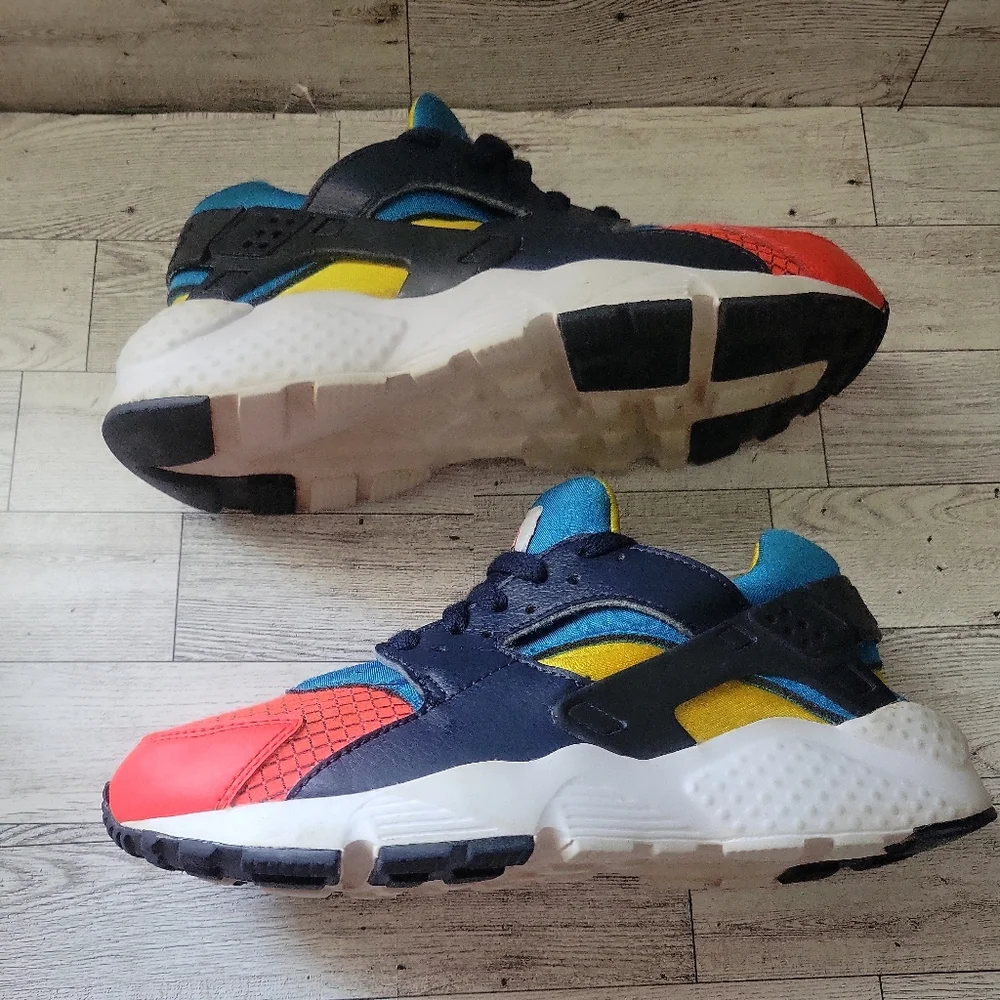 Nike huarache shipping