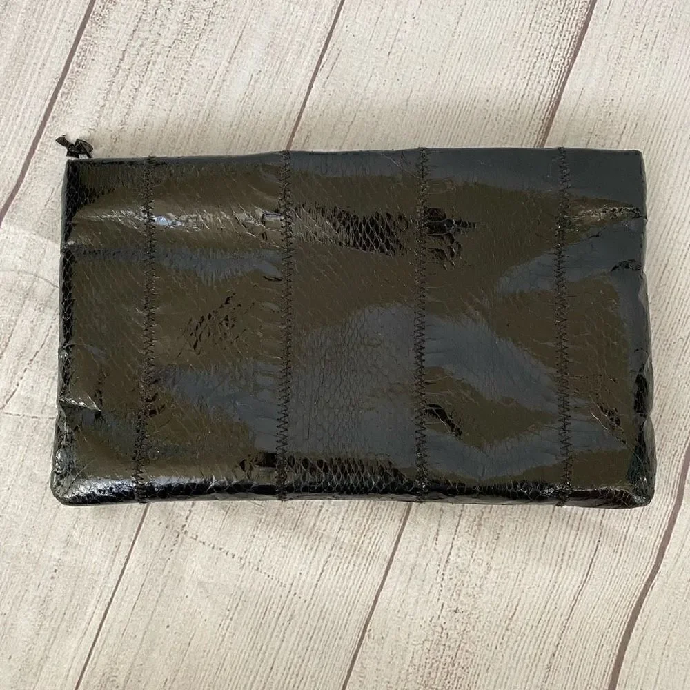 Clemente vintage black clutch w/zipper closure