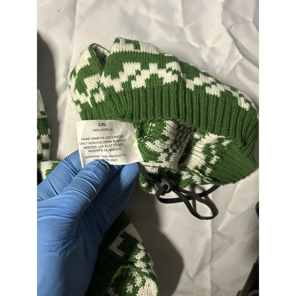 N/A cozy knitted